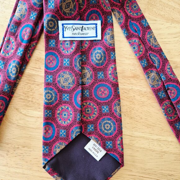 Vintage Yves Saint Laurent Made in USA Silk Crepe Medallion Geometric Neck-Tie - Picture 4 of 4